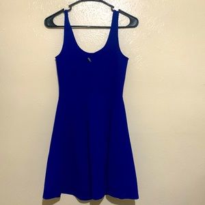 Women’s size 6 H&M summer dress.
